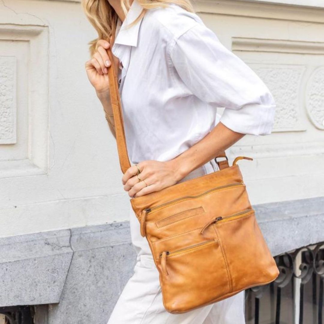 Leather Shoulder Bag -  Liane