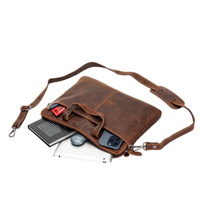 Leather Laptop Sleeve - MacBook Pro/Air 13 / 15 / 16 inch sleeve with Strap - Montreal - Greenwood Leather