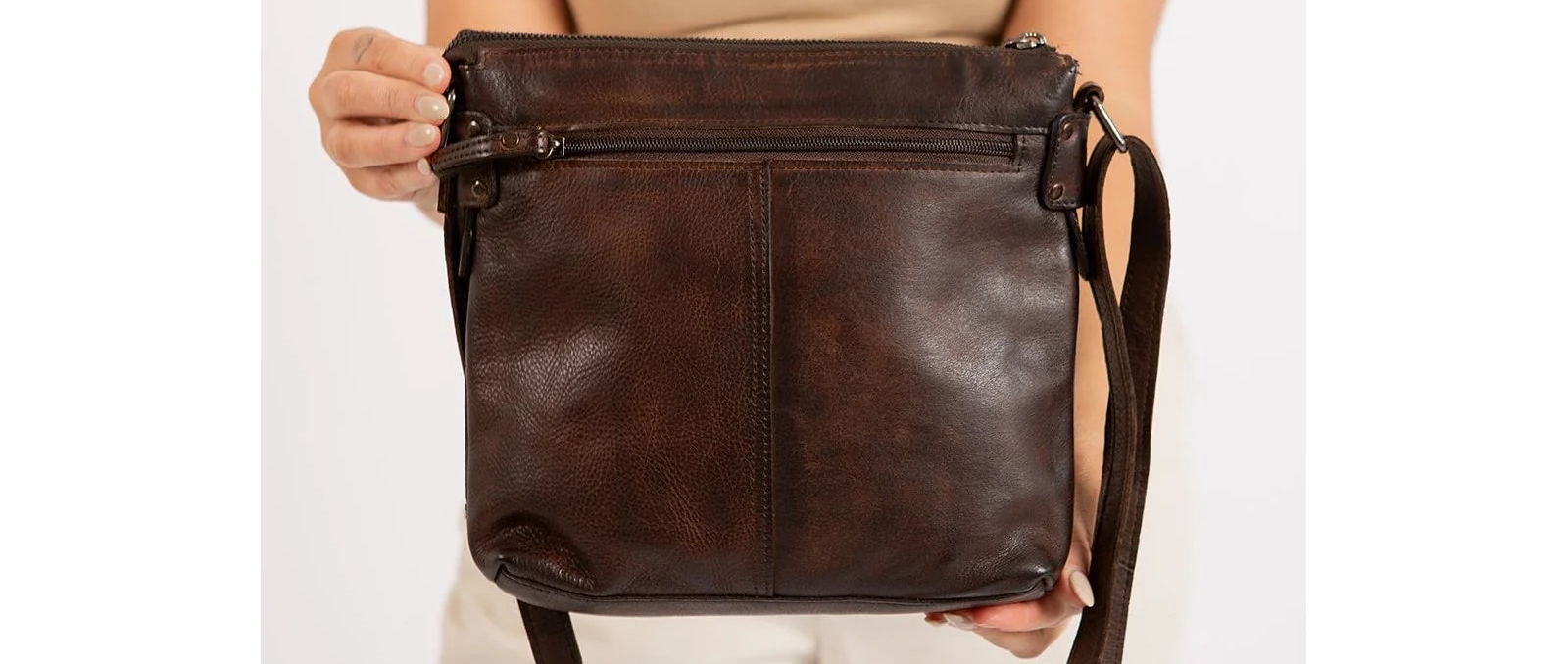 How to Get Gum Off Leather