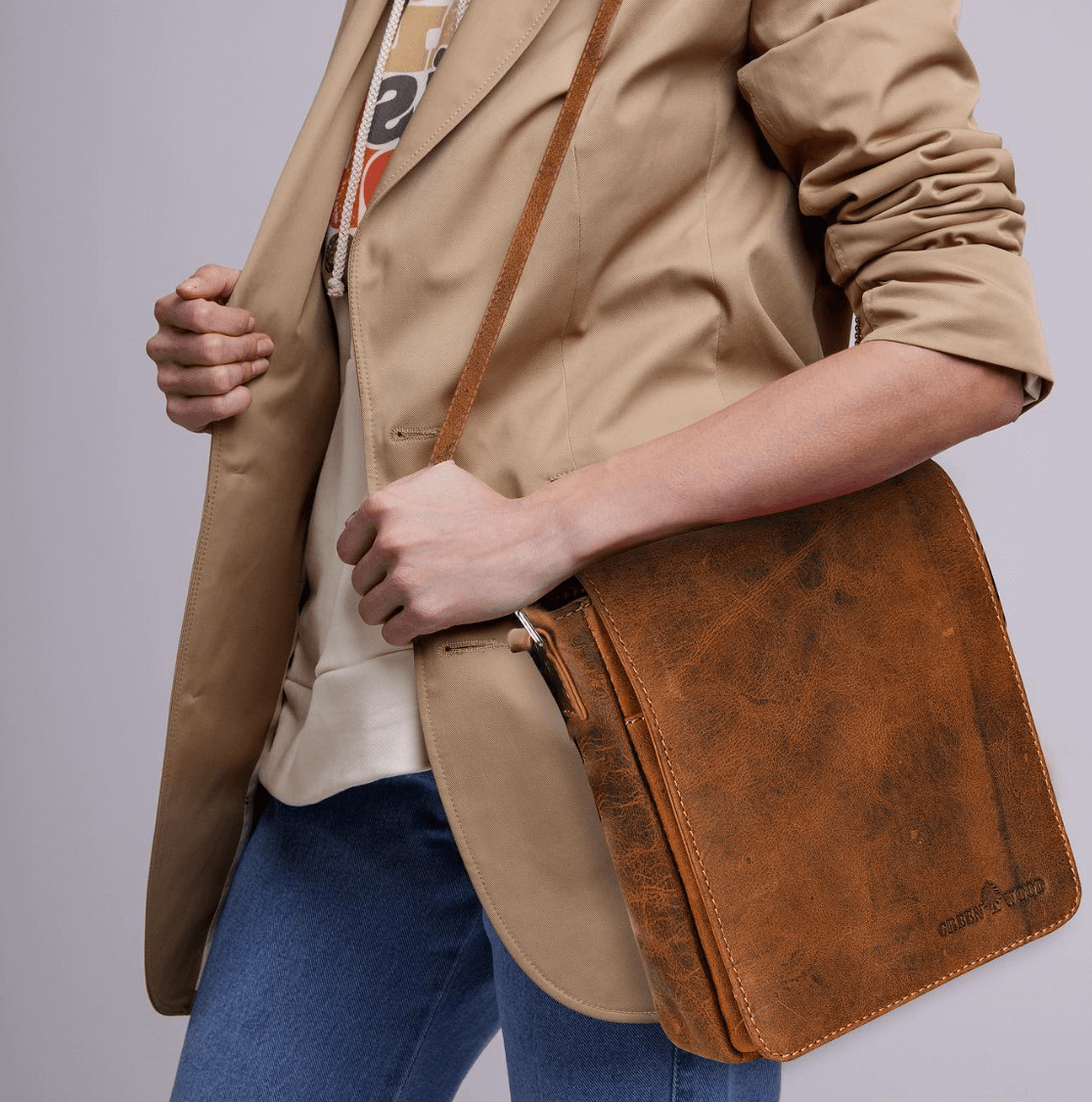 Crossbody Bags vs Messenger Bags - Greenwood Leather