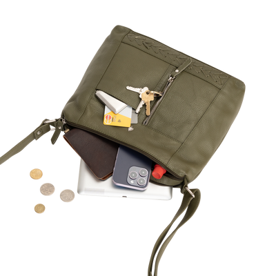 Elegant Leather Crossbody Bag – Stylish & Functional