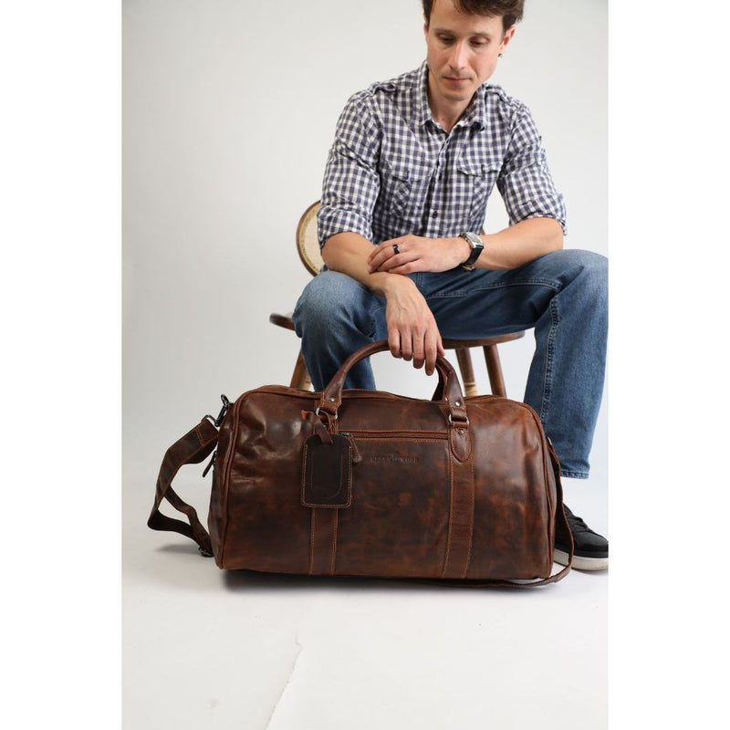 Wilson Leather Weekender Bag – Casual Travel & Holiday Bag (Sandal) | Greenwood Leather GW12795